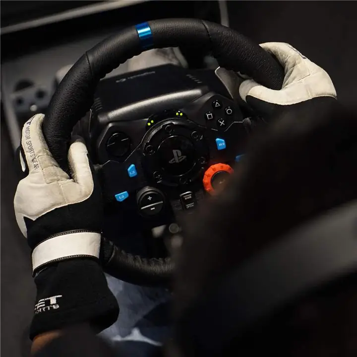 Logitech G29 Driving Force Racing Wheel and Pedals, Force Feedback, Real  Leather + Logitech G Driving Force Shifter - For PS5, PS4 and PC, Mac -  Black