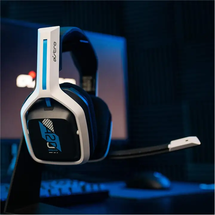 ASTRO A20 Wireless Gaming Headset For PS5/PS4