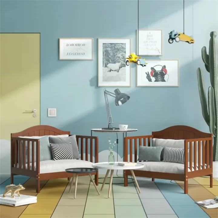 2-in-1 Classic Convertible Wooden Toddler Bed