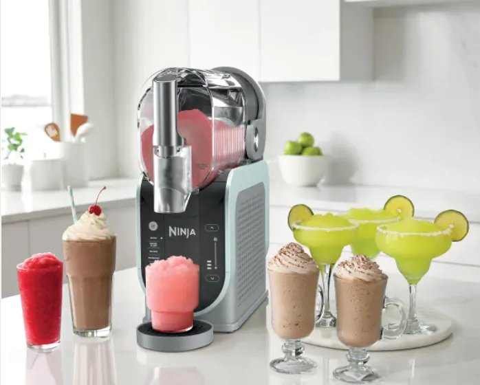Ninja SLUSHi 2.84 L (96 oz.) Professional Frozen Drink Maker
